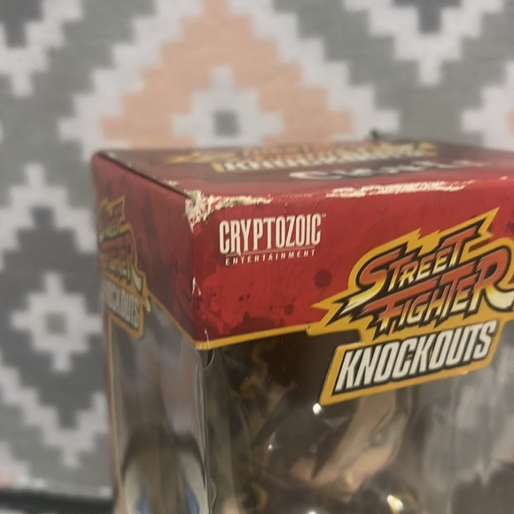 Hot topic exclusive street fighter knockouts Chun-Li - Picture 4 of 7